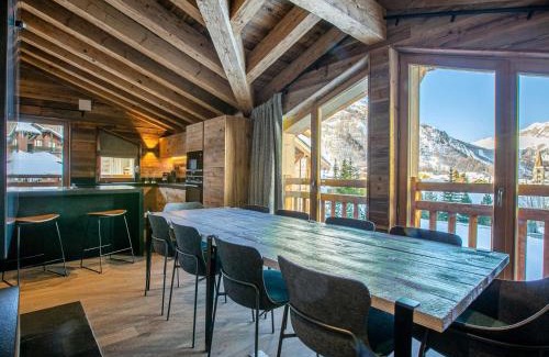 Val-d'Isere Apartment | Appart luxueux avec cheminée, proche des pistes, WiFi, 10 pers - FR-1-694-90