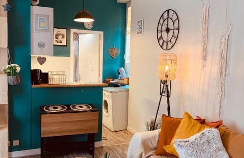 Blois Apartment | Appart "Océan" - 5min Château Blois by Sweet Home Company
