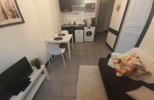 Centre Ville Apartment | Appart T2 Centre WIFI 1 chambre