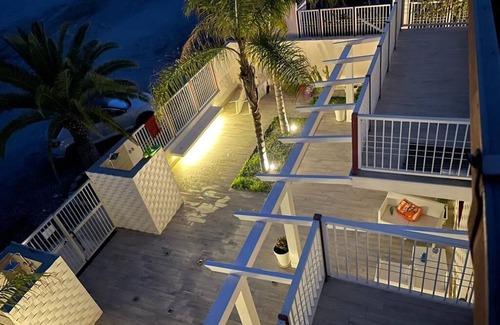 San Lorenzo Apartment | Appartamento sul Mare