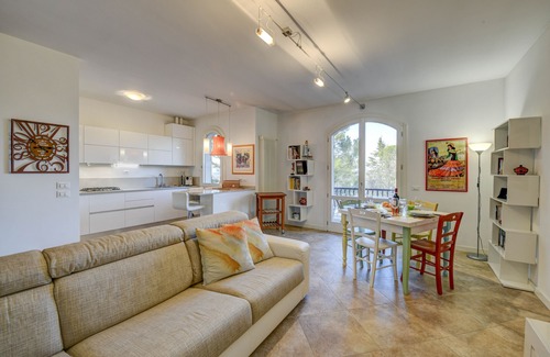 Peschiera del Garda Apartment | Appartamento Benaco