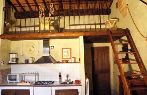 Monteleone d'Orvieto Apartment | Appartamento Il Fienile Del Sole