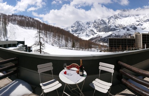 Cervinia Apartment | Appartamento 8 - Blue Moon