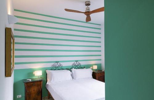 Rapallo Apartment | Appartamento a Villa Montuoro by Wonderful Italy