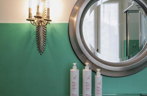 Rapallo Apartment | Appartamento a Villa Montuoro by Wonderful Italy