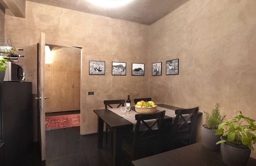 Porta Vittoria Apartment | Appartamento di design nel centro di Milano con box auto privato.