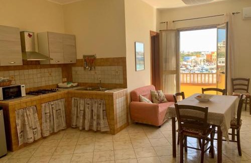 Lampedusa Apartment | Appartamento “Pelagia” vista panoramica Porto nuovo