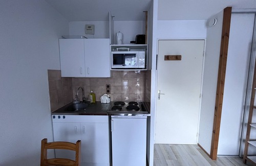 Les Contamines-Montjoie Apartment | Appartement aux Pieds des Pistes Avec Terrasse Plein sud