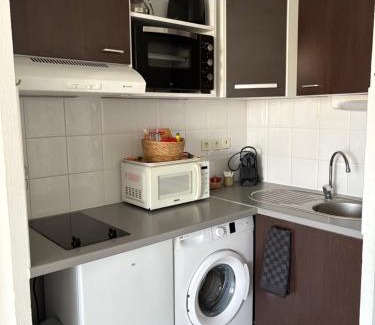 Port-Saint-Louis-du-Rhone Apartment | Appartement T2 climatisé