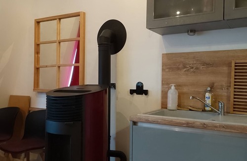 Saint-Jacques-des-Blats Apartment | Appartement Chaleureux Station le Lioran