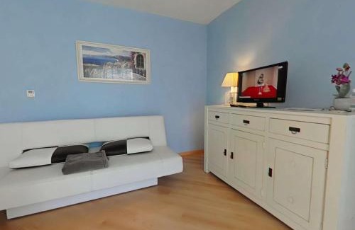 Saint-Gilles-Croix-de-Vie Apartment | Appartement moderne 2P, 4 couchages, terrasse, proche plage et centre, parking, St Gilles Croix de Vie - FR-1-224-217