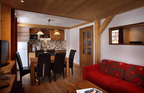 Arc-2000 Condo | Appartement cosy sur les pistes ! Accès sauna