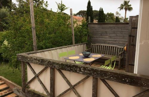 Porquerolles Apartment | Appartement à 100 m du village de porquerolles