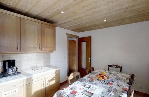 Le Chinaillon Apartment | Appartement 2 chambres avec balcon et parking proche pistes - FR-1-467-47
