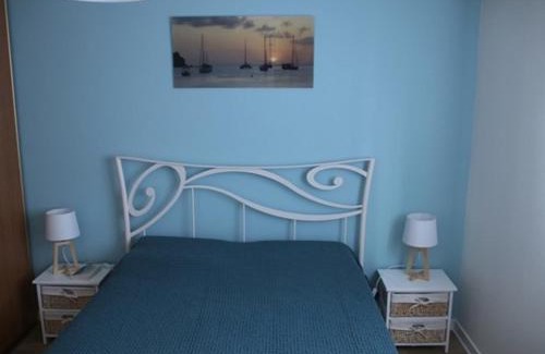 Les Sables d'Olonne Apartment | Appartement 2 Pièces Rénové Vue Mer, Proche Centre - FR-1-331-84