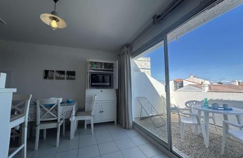Noirmoutier-en-l'Ile Apartment | Appartement 2 pièces avec balcon et parking privé - FR-1-224B-71
