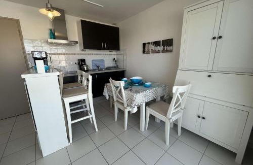 Noirmoutier-en-l'Ile Apartment | Appartement 2 pièces avec balcon et parking privé - FR-1-224B-71
