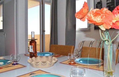 Saint-Pierre-la-Mer Apartment | Appartement 2 pièces, piscine, parking, proche plage - St Pierre la Mer - FR-1-229D-626
