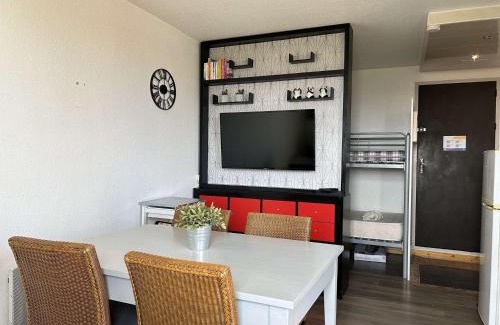 Saint-Pierre-la-Mer Apartment | Appartement 2 pièces, piscine, parking, proche plage - St Pierre la Mer - FR-1-229D-626