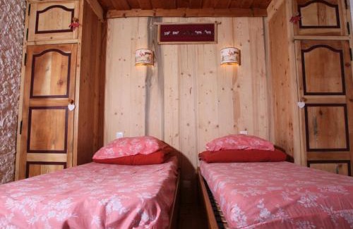Saint-Chaffrey Apartment | Appartement 2 pièces avec jardin privatif, proche des pistes, Wi-Fi, parking, et navette gratuite - FR-1-762-14