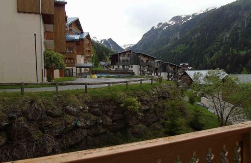 Valfrejus Apartment | Appartement 2 pièces + cabine à Valfréjus, proche des télésièges, balcon, 6 pers, animaux admis - FR-1-561-20