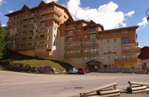 Valfrejus Apartment | Appartement 2 pièces + cabine à Valfréjus, proche des télésièges, balcon, 6 pers, animaux admis - FR-1-561-20