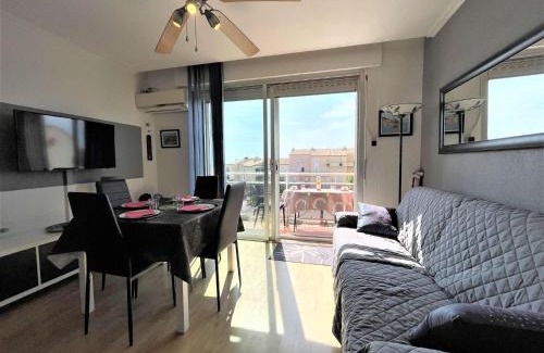 Port-la-Nouvelle Apartment | Appartement 2 pièces climatisé avec balcons, proche plage et commerces, Port-la-Nouvelle - FR-1-229C-83
