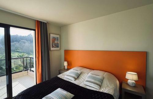 Perros-Guirec Apartment | Appartement 3 étoiles avec piscine chauffée, à 50m de la plage de Trestraou, Perros-Guirec - FR-1-542-49