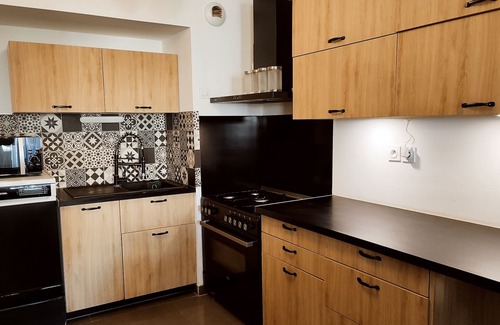 Aiguerelles Apartment | Appartement 3 Chambres Avec Parking Gratuit à Port Marianne