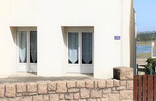 Tregastel Apartment | Appartement 3* rénové, 1 chambre, WIFI, à 200m plage de Trégastel, centre, vélos électriques offerts - FR-1-368-229