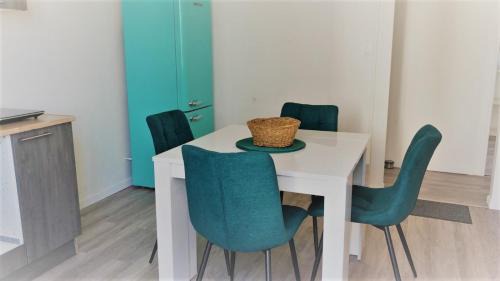 Santec House | Appartement 4 personnes vue mer à Santec au pied de la plage du Dossen