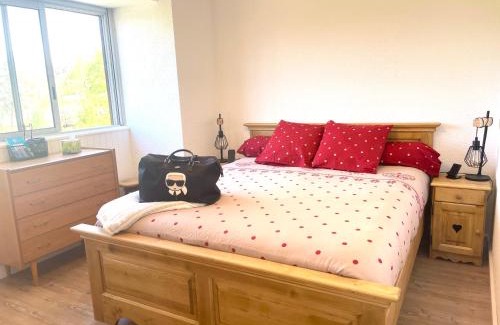 Montclar Apartment | Appartement 6 couchages, Tout confort, pieds des pistes, ménage & linge de maison inclus
