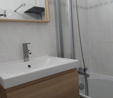 Embrun Apartment | Appartement agréable à deux pas du plan d'eau