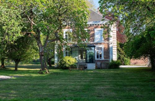 Aire-sur-la-Lys Apartment | Appartement Art et Histoire-Demeure historique
