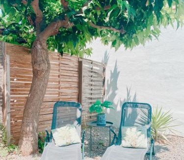 La Cote Radieuse Apartment | Appartement avec jardin privatif à 300m de la plage *2*