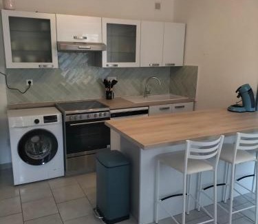 Quartier du vieux cimetiere Apartment | Appartement avec cour privée
