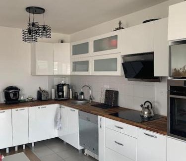 Vaires-sur-Marne Apartment | appartement base nautique et disney