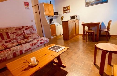 La Clusaz Apartment | Appartement calme 2 pièces avec balcon et garage, proche des pistes - La Clusaz, Vallée des Aravis - FR-1-459-80