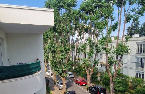 Aiguelongue Apartment | Appartement Calme Avec Terrasse + Parking Privé