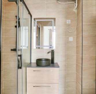 Quartier de la Chapelle Apartment | Appartement calme a paris