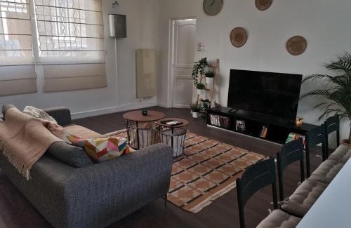 Saint-Lambert Apartment | Appartement Catalans