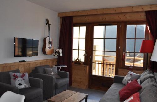 Chatel Apartment | Appartement Central avec Piscine, Proche Remontées et Multi Pass Inclus à Châtel - FR-1-693-105