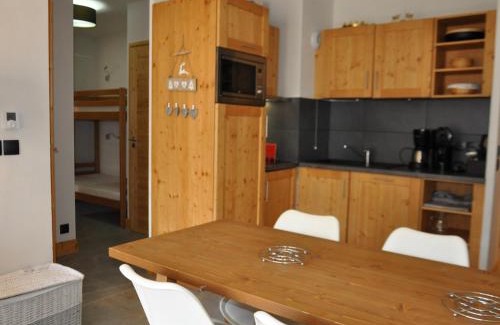 Chatel Apartment | Appartement Central avec Piscine, Proche Remontées et Multi Pass Inclus à Châtel - FR-1-693-105