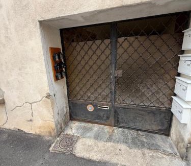 Centre Historique Apartment | Appartement centre-ville Narbonne 5 personnes, climatisé, 2 chambres