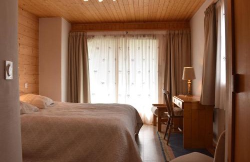 Meribel Centre Apartment | Appartement chaleureux 4 pièces, accès direct aux pistes, proche commerces et services, parking couvert - FR-1-180-178