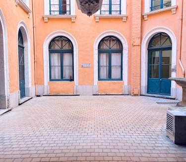 Centre Historique Apartment | Appartement Chez Rose