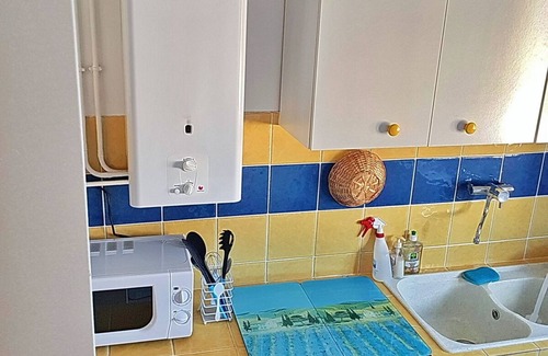 Saint-Raphael Apartment | Appartement climatisé à 15mn de la mer,du centre ville et de la gare.