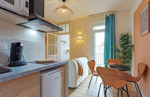 Saint - Aubin - Dupuy Apartment | Appartement Colombette - Welkeys