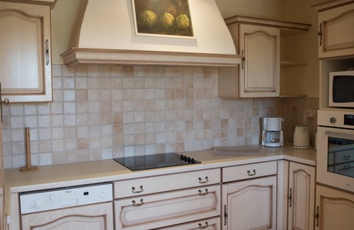 Saint-Trinit Condo | Appartement Confortable au Calme | Parking