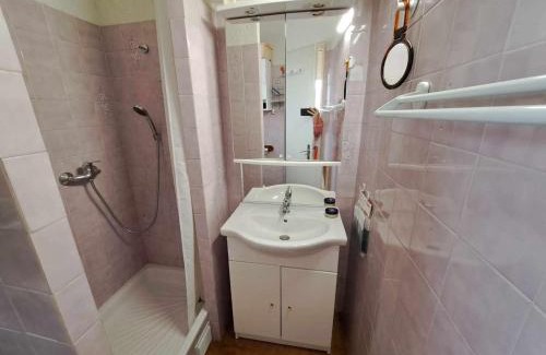Marseillan Plage Apartment | Appartement Confortable Pour 6 Avec Terrasse et Accès Direct Plage à Marseillan - FR-1-326-819